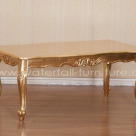 Zlatý konferenční stolek