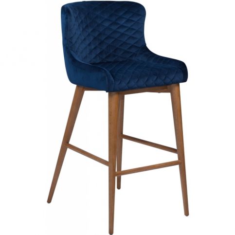 Barová židle DanForm Vetro, tmavě modrý samet, podnož dub DF200250542 DAN FORM - Designovynabytek.cz
