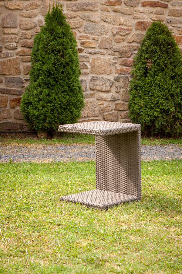 Dimenza Zahradní ratanový odkládací stolek k lehátkům -světle hnědý - ATAN Nábytek
