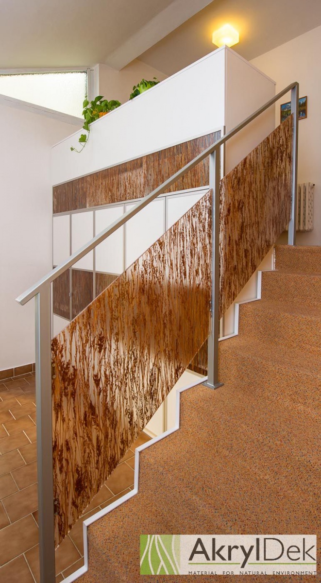 Výplně zábradlí schodiště s přírodním motivem - AkrylDek s.r.o.