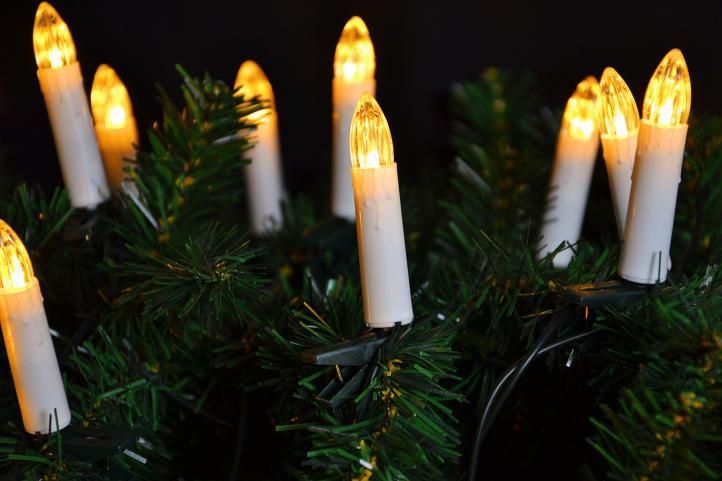 Nexos Klasické svíčky na vánoční strom - teple bílá D05960 - Favi.cz