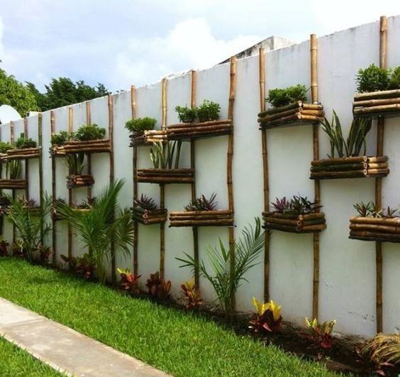 Vertikální zahrada na plotě - 
