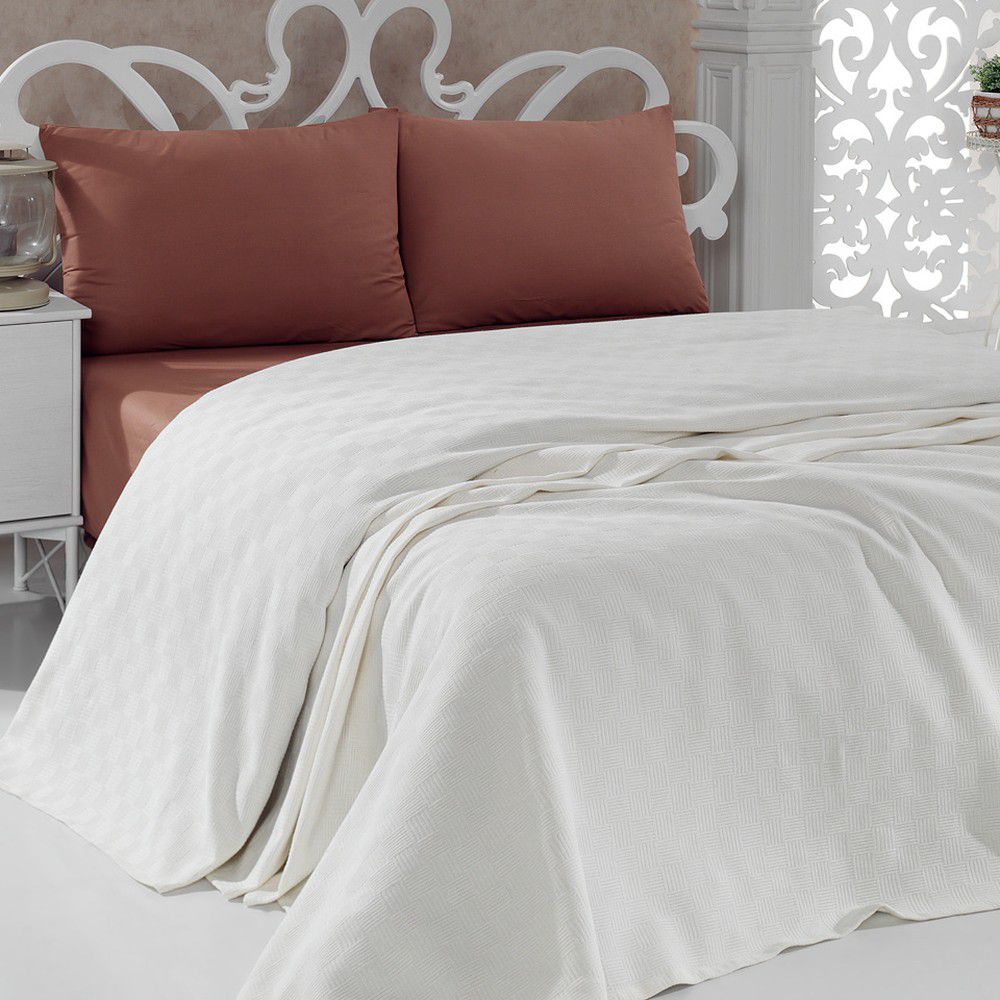Bavlněný lehký přehoz přes postel Pique Cream, 200 x 240 cm - Bonami.cz