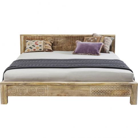 Ručně vyřezávaná postel z mangového dřeva Kare Design Bett Puro, 160 x 200 cm - Bonami.cz
