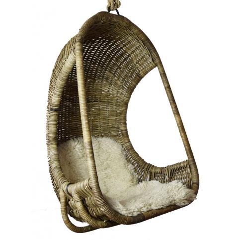Vingo Závěsné ratanové křeslo v zemitých odstínech Rozměry (cm): 75x61 cm, v. 114 cm - Vingo