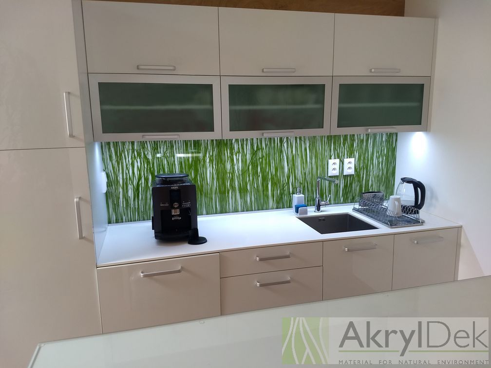 Kuchyňský obklad z akrylátového skla v přírodním stylu - AkrylDek s.r.o.
