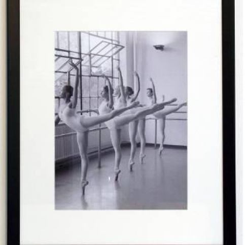 . Reprodukce v rámu Balet, 44x54 cm - Alomi Design
