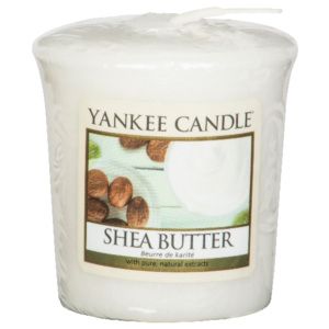 Yankee Candle - votivní svíčka Shea Butter 49g (Bambucké máslo. Krémově hebká vůně s několika lístky něžných ovocných kvítků pro dokonalé hýčkání...) - Favi.cz