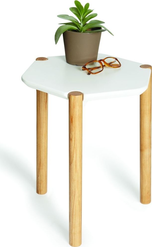 Mørtens Furniture Noční / odkládací stolek, šířka 41 cm, šestiúhelníková, dřevo/bílá, masivní dřevo, moderní styl Barva: dřevo / bílá - M DUM.cz