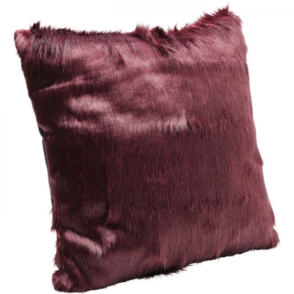 Polštářek Ontario Fur - tmavě červený, 60×60 cm - KARE