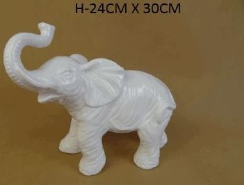 Bílý keramický slon s chobotem nahoru SD16253 - M DUM.cz