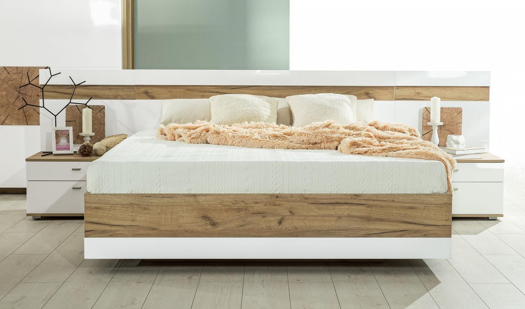 Manželská postel Markus 160x200cm - bílý lesk/dub zlatý - Nábytek Harmonia s.r.o.