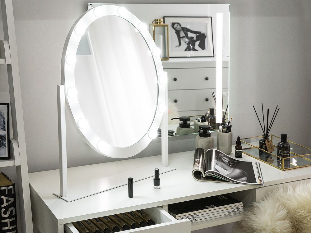 LED zrcadlo 50 x 60 cm bílé ROSTRENEN - Beliani.cz