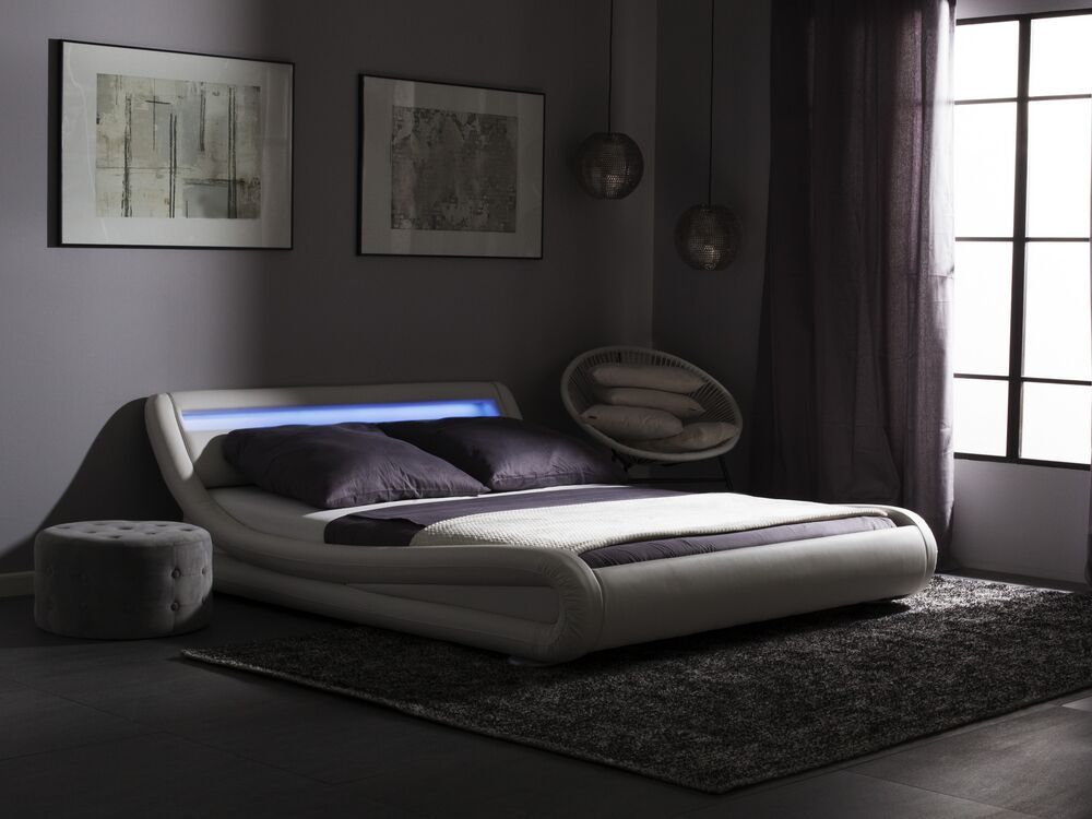 Bílá kožená postel s LED světlem 160x200 cm AVIGNON - Beliani.cz
