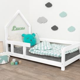 Benlemi Dětská postel domeček POPPI s bočnicí Zvolte barvu: Bílá, Rozměr: 120 x 190 cm, Strana: Vlevo