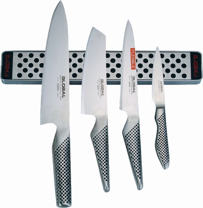 Sada 4 japonských nožů Global s magnetickou lištou 31 cm - Grilovani.cz