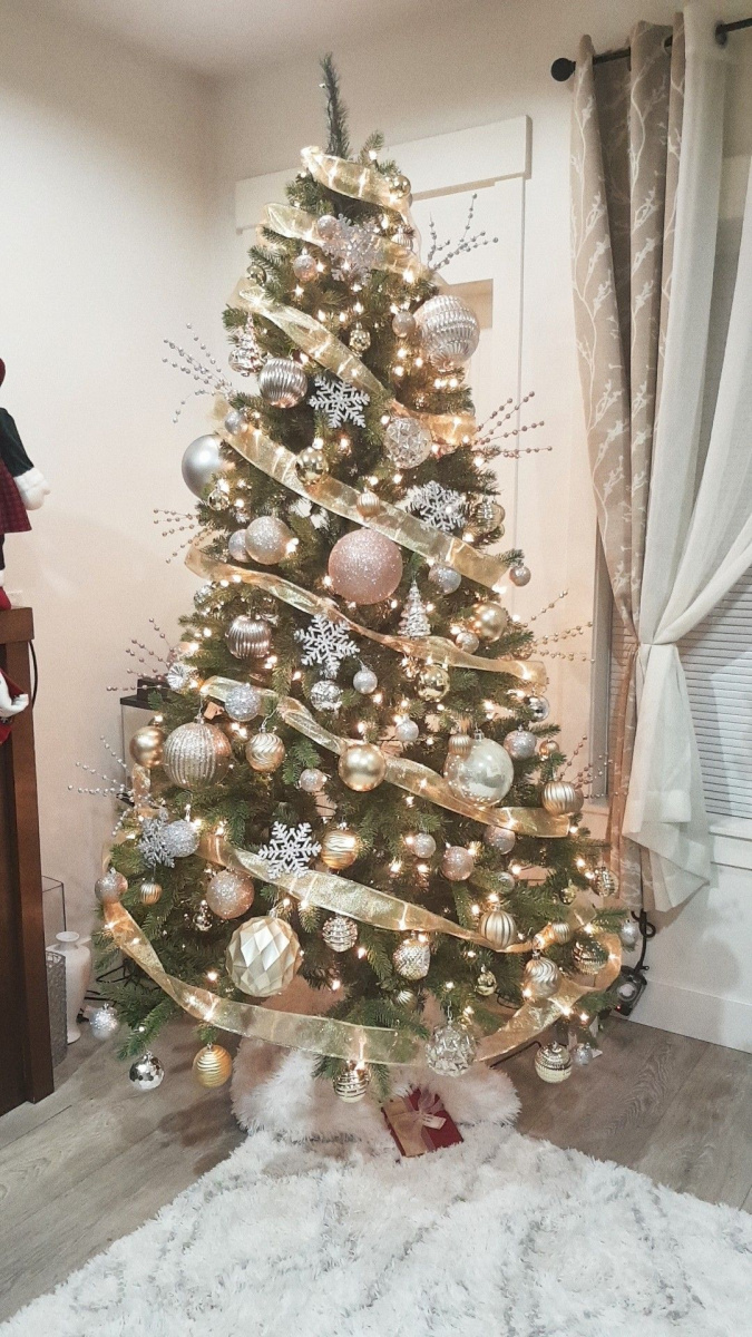 Nazdobený vánoční stromeček - 