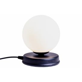 Nordic Design Bílá skleněná stolní lampa Manama S