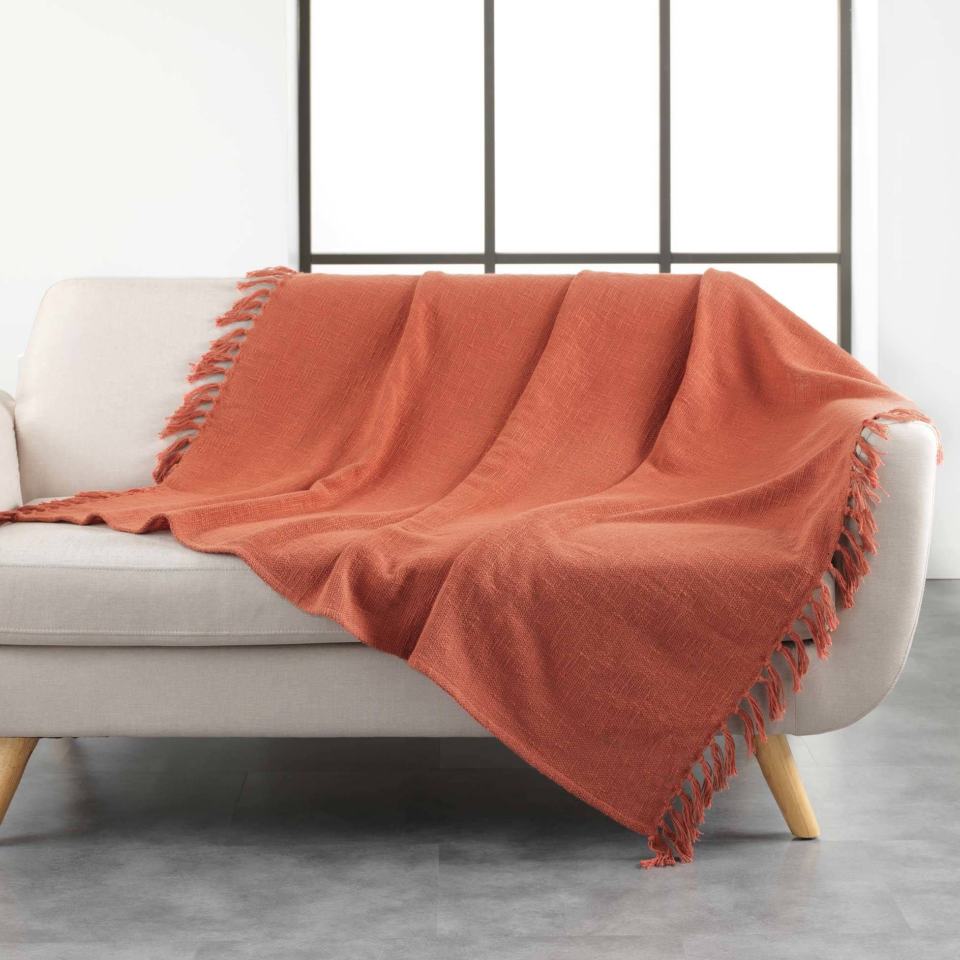 Douceur d\'intérieur Oranžový přehoz na postel s třásněmi ZAMINA, 125 x 150 cm - EDAXO.CZ s.r.o.