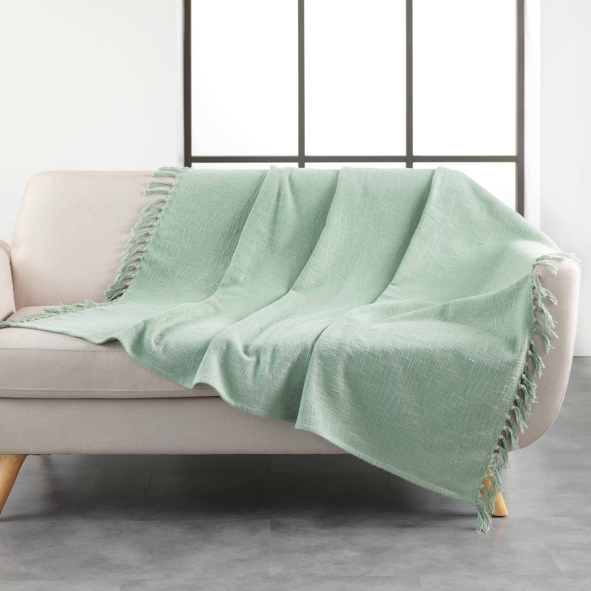 Douceur d\'intérieur Zelený přehoz na postel s třásněmi ZAMINA, 125 x 150 cm - EMAKO.CZ s.r.o.
