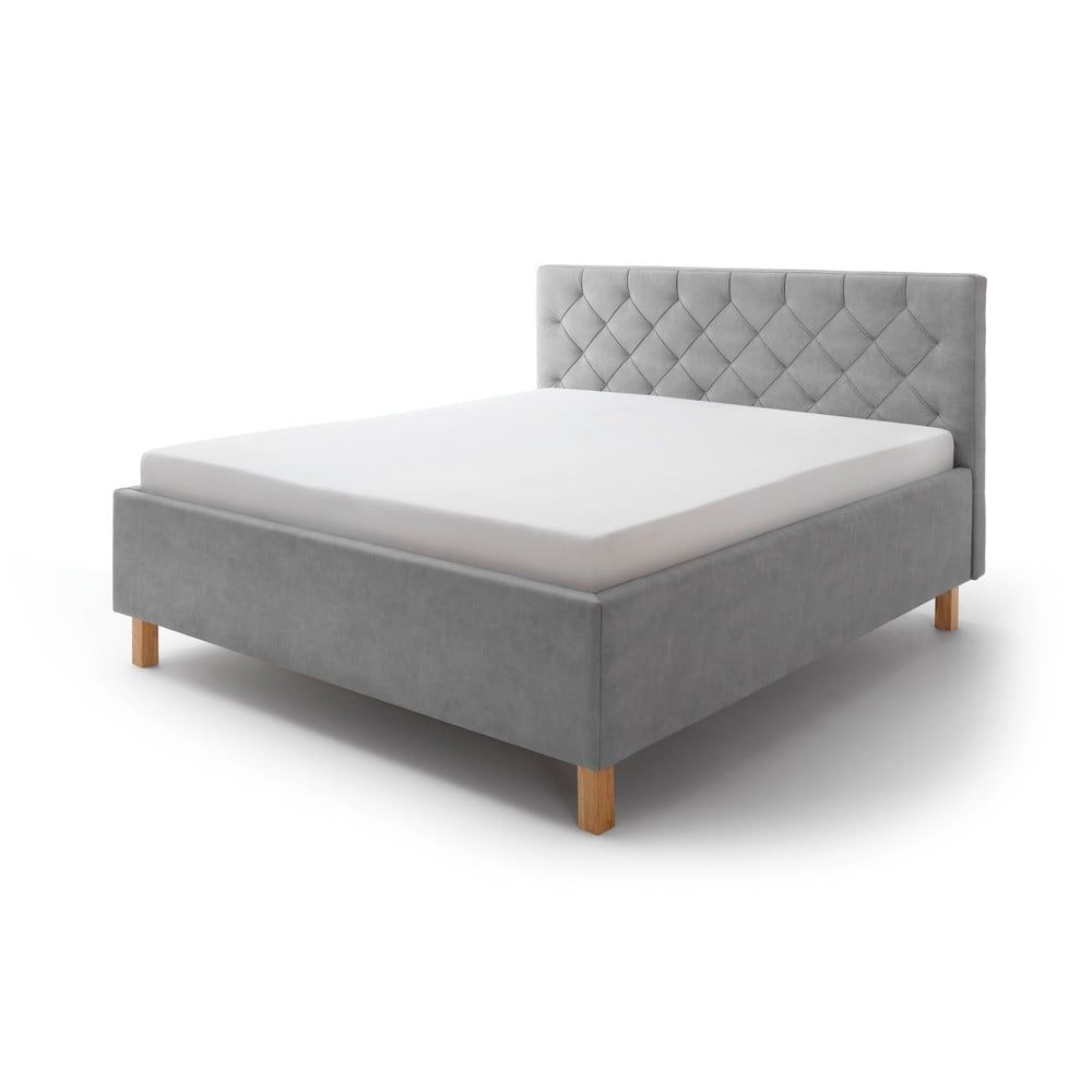 Světle šedá čalouněná dvoulůžková postel s úložným prostorem s roštem 180x200 cm San Remo – Meise Möbel - Bonami.cz