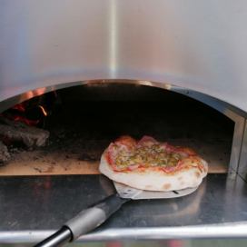Domácí pizza z pecí Fontana Forni