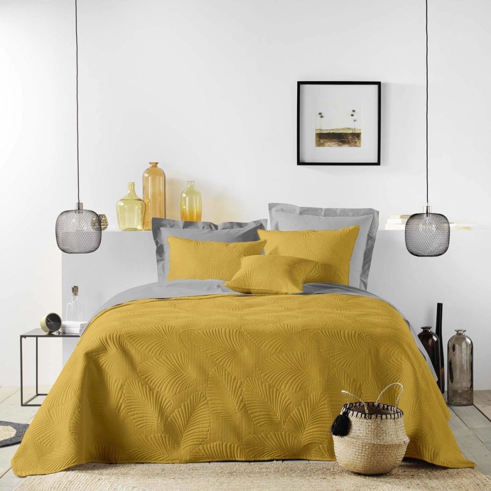 Douceur d\'intérieur Přehoz na postel COLOMBINE, masitý, 220 x 240 cm, žlutý - EMAKO.CZ s.r.o.