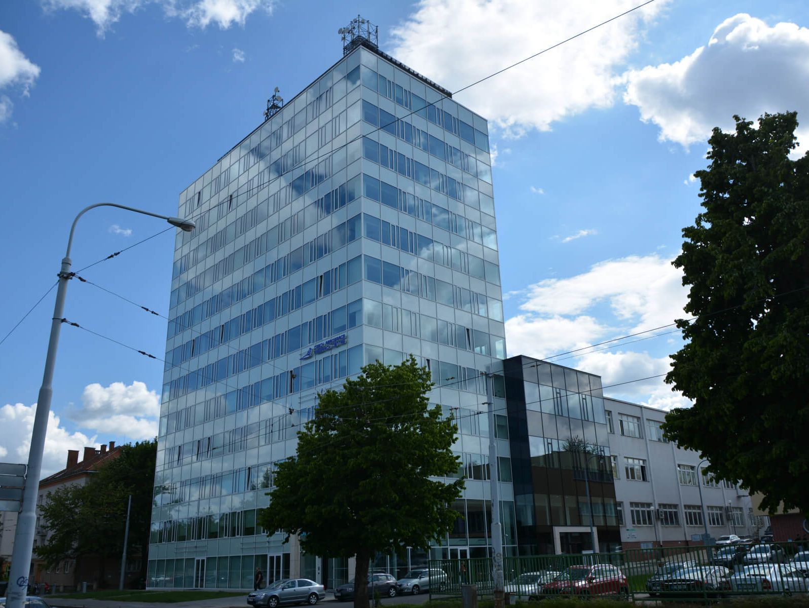 Babák Office, Brno, Česko. Použité systémy: MB-86 SI, MB-SE 75 - 
