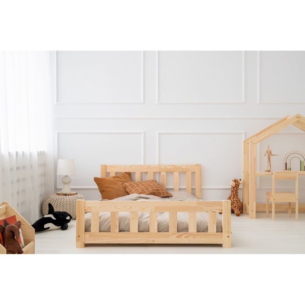 Dětská postel z borovicového dřeva v přírodní barvě 120x200 cm CPN – Adeko - Bonami.cz