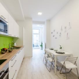Návrh interiérů studentských bytů činžovního domu na Vinohradech