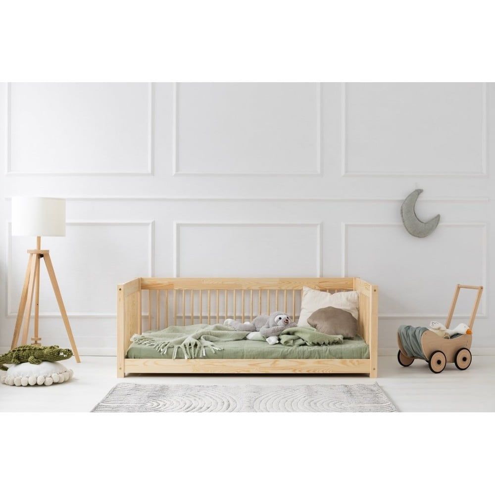 Dětská postel z borovicového dřeva v přírodní barvě 80x200 cm Mila CWW – Adeko - Bonami.cz