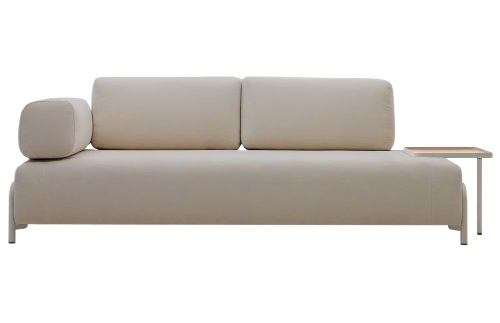 Tmavě béžová čalouněná třímístná pohovka Kave Home Compo II. s velkým stolkem 252 cm - Designovynabytek.cz