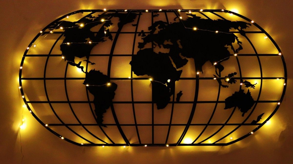 Wallity Nástěnná dekorace World Map Globe Led černá - Houseland.cz